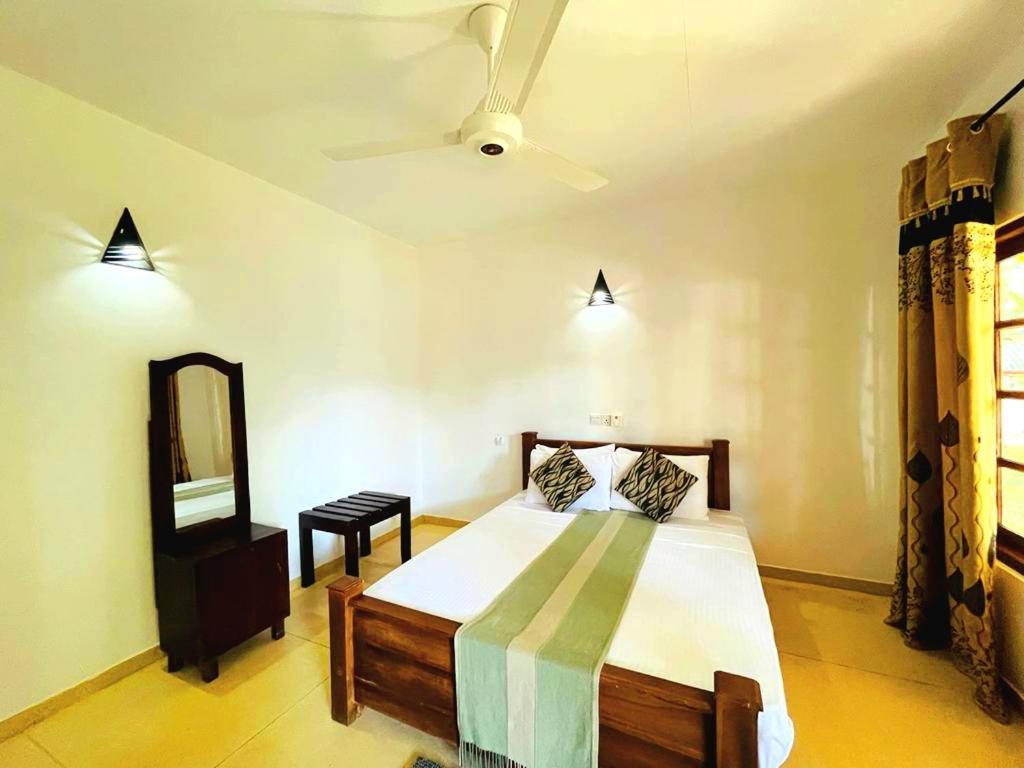 Kingfisher Resort Sigiriya Exterior photo